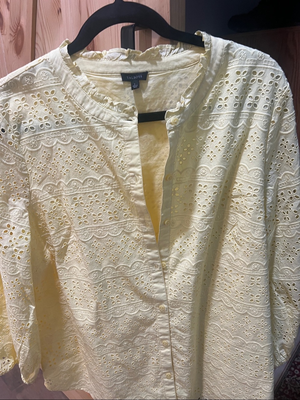 Talbots Light Yellow Eyelet Button-Down Shirt size large